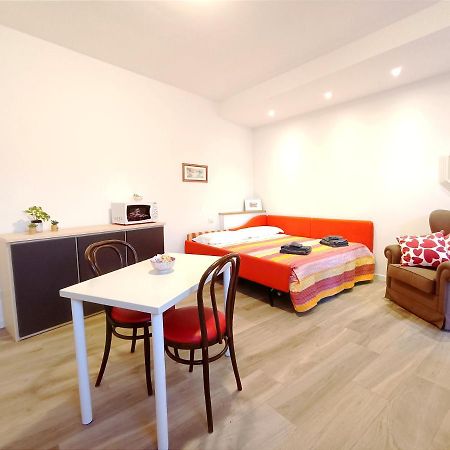 Ferienwohnung La Casa Del Barcaiolo Malgrate Exterior foto